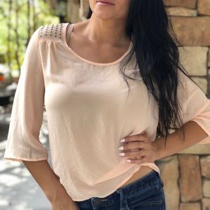 Light pink/peach top